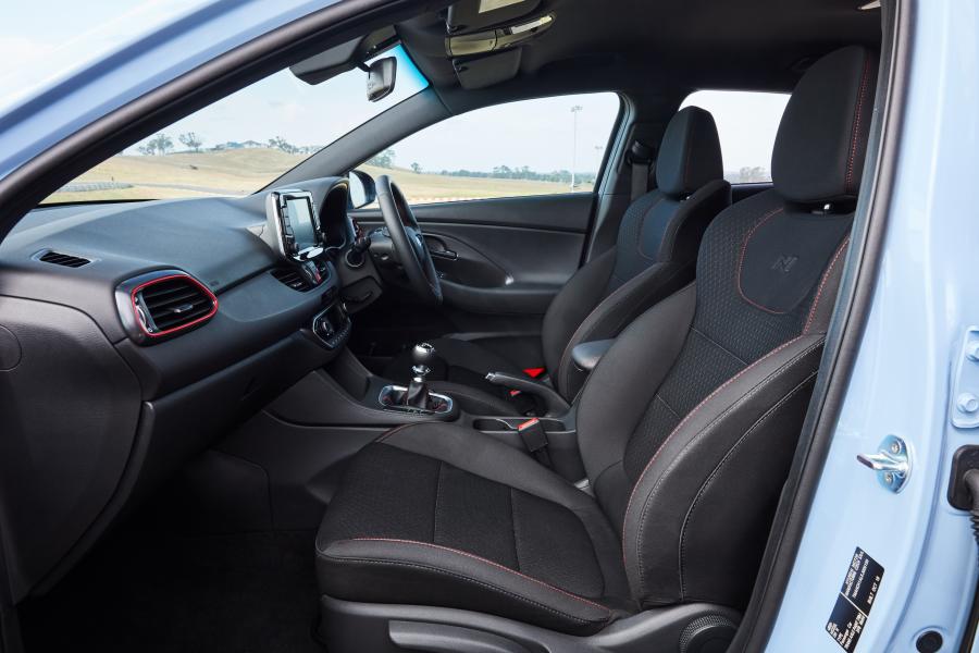 Интерьер Hyundai i30 Fastback N (PD) 2019 года  (AU) (фото 37 из 40)